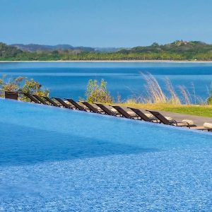 On the road – Carrillo Beach (3nights/4days)